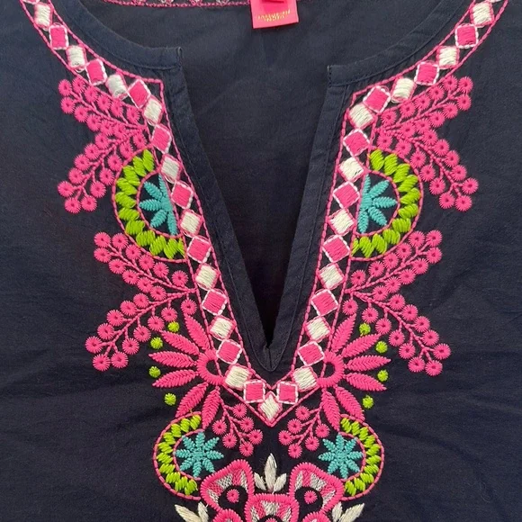 Lilly Pulitzer Navy Blue Embroidered Women's Top - Picture 3 of 3
